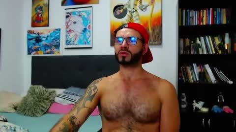 Snapshot of akiles_r chatting on 01-15-25, 01:34 akiles online show from 01-15-25, 01:34