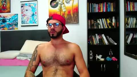 Snapshot of akiles_r chatting on 01-22-25, 02:15 akiles online show from 01-22-25, 02:15