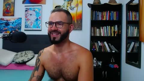Snapshot of akiles_r chatting on 02-14-25, 01:45 akiles online show from 02-14-25, 01:45
