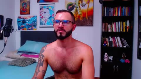 Snapshot of akiles_r chatting on 02-19-25, 10:09 akiles online show from 02-19-25, 10:09
