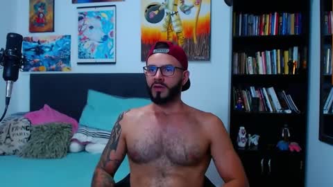 Snapshot of akiles_r chatting on 02-27-25, 02:10 akiles online show from 02-27-25, 02:10
