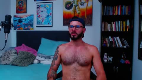 Snapshot of akiles_r chatting on 02-27-25, 09:14 akiles online show from 02-27-25, 09:14