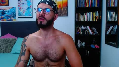 Snapshot of akiles_r chatting on 03-07-25, 01:31 akiles online show from 03-07-25, 01:31