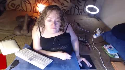 Natalie online show from 01-17-25, 09:39