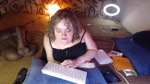 Natalie online show from 01-21-25, 04:54