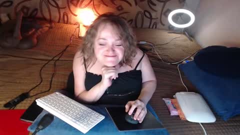 Natalie online show from 01-21-25, 03:21