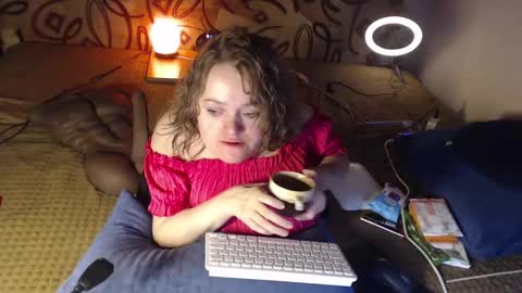 Natalie online show from 01-25-25, 04:46