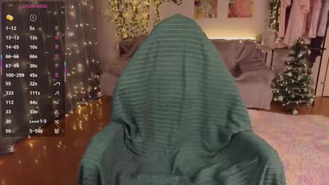 Aki online show from 12-18-25, 06:36