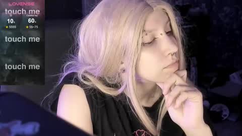 Akira online show from 09-25-25, 08:23