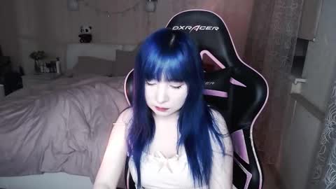 akirahartyx online show from 11-04-25, 03:22