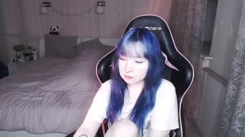 akirahartyx online show from 02-15-26, 03:31