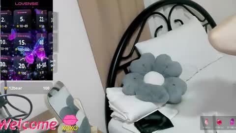 akishaa online show from 10-28-25, 01:47