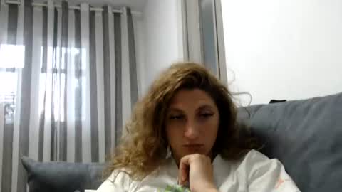 akyragrace online show from 06-19-26, 02:38