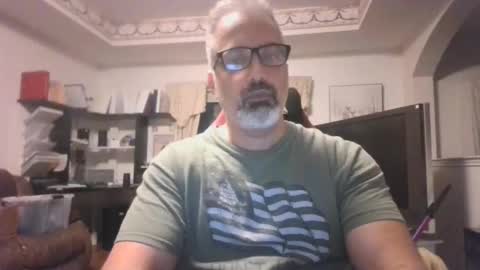 Snapshot of aladdin31673 chatting on 11-20-25, 02:12 aladdin31673 online show from 11-20-25, 02:12