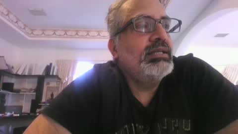 Snapshot of aladdin31673 chatting on 01-10-26, 06:31 aladdin31673 online show from 01-10-26, 06:31