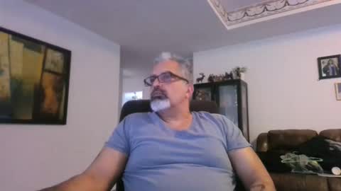 Snapshot of aladdin31673 chatting on 04-26-26, 11:46 aladdin31673 online show from 04-26-26, 11:46