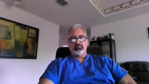 Snapshot of aladdin31673 chatting on 06-10-26, 12:11 aladdin31673 online show from 06-10-26, 12:11