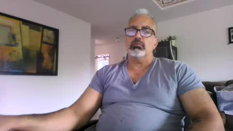 Snapshot of aladdin31673 chatting on 07-12-26, 09:28 aladdin31673 online show from 07-12-26, 09:28