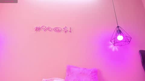 Alahia  online show from 02-03-25, 03:06