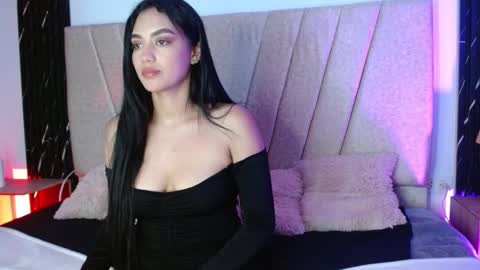 Snapshot of alahia_sweet_official chatting on 10-06-25, 07:44 Alahia sweet official online show from 10-06-25, 07:44