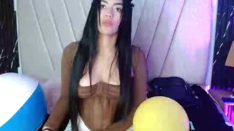 Snapshot of alahia_sweet_official chatting on 10-08-25, 09:23 Alahia sweet official online show from 10-08-25, 09:23