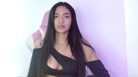 Snapshot of alahia_sweet_official chatting on 11-04-25, 08:30 Alahia sweet official online show from 11-04-25, 08:30