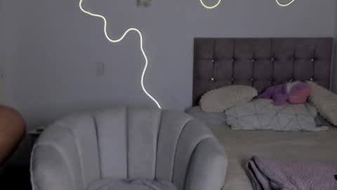 Alaia Alegria online show from 03-22-26, 11:52