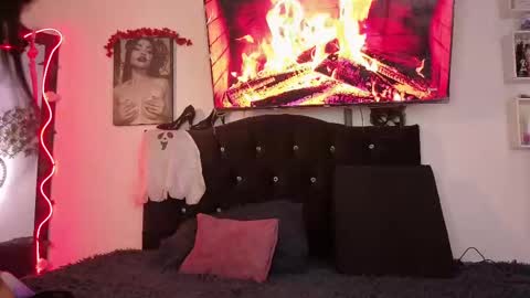 Alaia online show from 10-23-25, 02:11