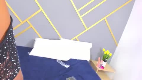 alaia_colins online show from 02-11-25, 04:13