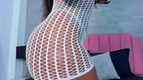 alaia_colins online show from 09-26-25, 04:27