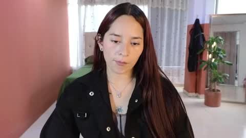 Snapshot of alaia_skater chatting on 09-28-25, 06:57 Alaia Skater online show from 09-28-25, 06:57