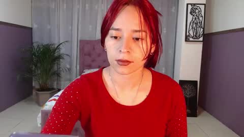 Snapshot of alaia_skater chatting on 10-10-25, 10:36 Alaia Skater online show from 10-10-25, 10:36