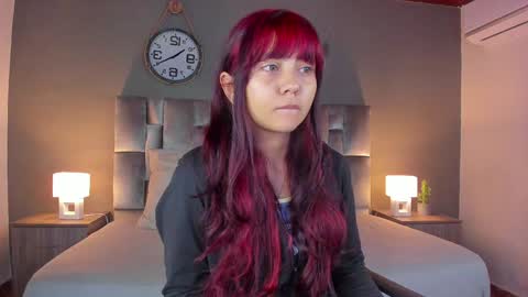 Snapshot of alaiarogers chatting on 12-23-24, 11:36 Alaia online show from 12-23-24, 11:36