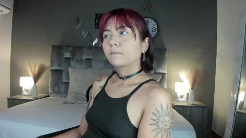 Snapshot of alaiarogers chatting on 01-31-25, 11:35 Alaia online show from 01-31-25, 11:35