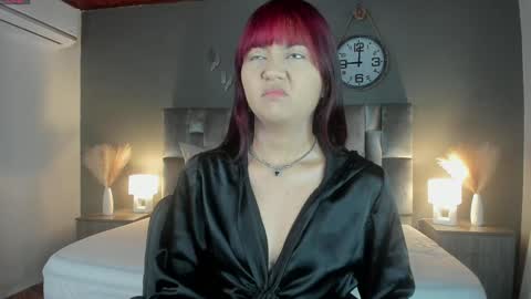 Snapshot of alaiarogers chatting on 02-08-25, 11:33 Alaia online show from 02-08-25, 11:33
