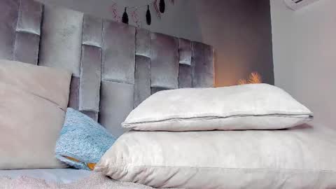 Snapshot of alaiarogers chatting on 02-15-25, 02:44 Alaia online show from 02-15-25, 02:44