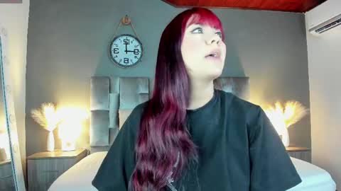 Snapshot of alaiarogers chatting on 02-28-25, 11:36 Alaia online show from 02-28-25, 11:36