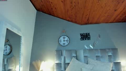 Snapshot of alaiarogers chatting on 03-10-25, 11:32 Alaia online show from 03-10-25, 11:32