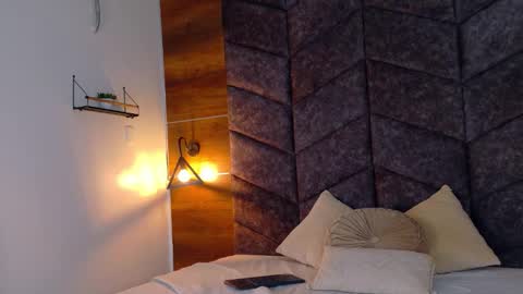  Alaia  online show from 02-02-26, 11:42