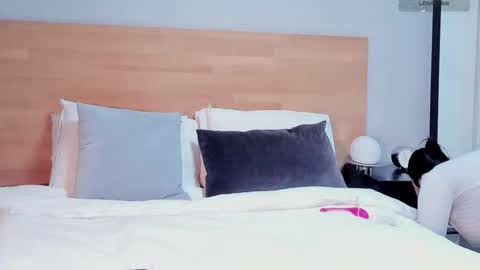     online show from 01-14-26, 08:36