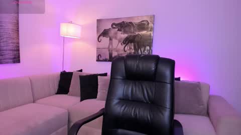 Alaia online show from 01-11-26, 07:41