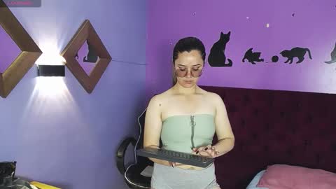 Alaiia    online show from 01-17-26, 06:33