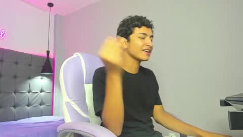 Alam online show from 10-15-25, 03:23