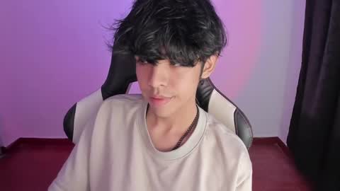 Snapshot of alan18n chatting on 12-24-24, 07:39 alan18n online show from 12-24-24, 07:39