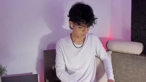 Snapshot of alan18n chatting on 03-11-25, 04:07 alan18n online show from 03-11-25, 04:07