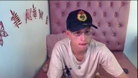 Snapshot of alan_mora chatting on 11-08-25, 03:23 alan_mora online show from 11-08-25, 03:23