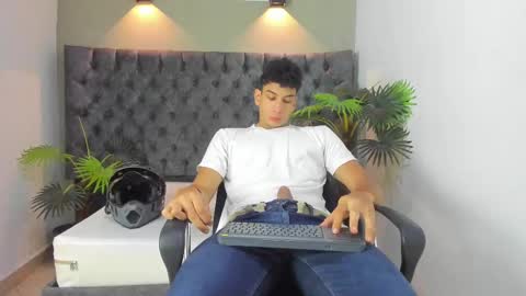 Alan online show from 09-15-25, 01:00