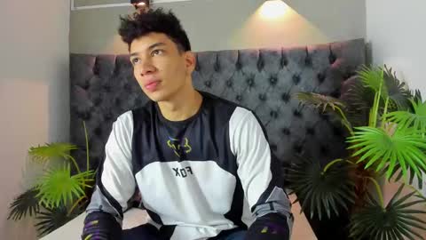 Alan online show from 10-18-25, 01:34