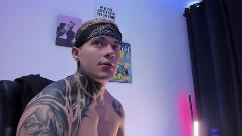 Alan online show from 03-10-25, 01:43