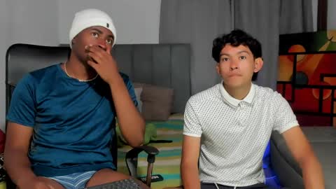 Snapshot of alan_scot chatting on 04-23-26, 11:40 Alan and Criss - WE JUST FRIENDS WITH BENEFITS BOTH VERS online show from 04-23-26, 11:40